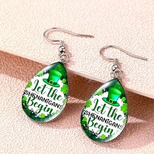 St. Patrick's Day Water Drop Shape Earrings, Green Hat Dwarf Gnome Pattern.